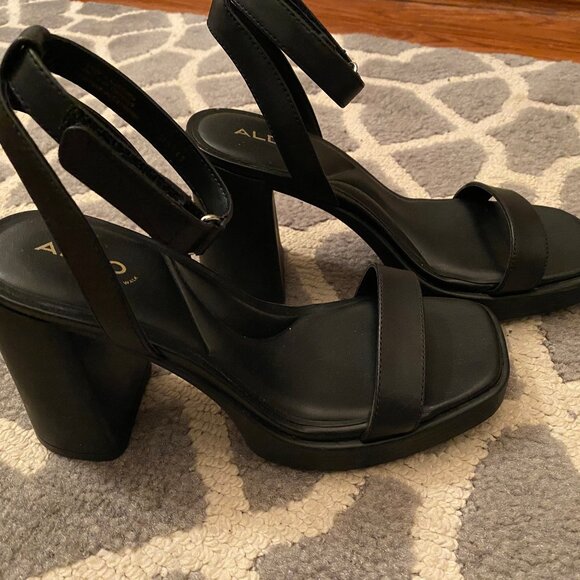 🖤 Chic Black Aldo Pillow Walk Berade Block Heels - Picture 3 of 7